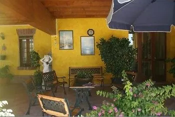La Cascina Di Alice ベッド・アンド・ブレックファスト カスティリオーネ・デッレ・スティヴィエーレ